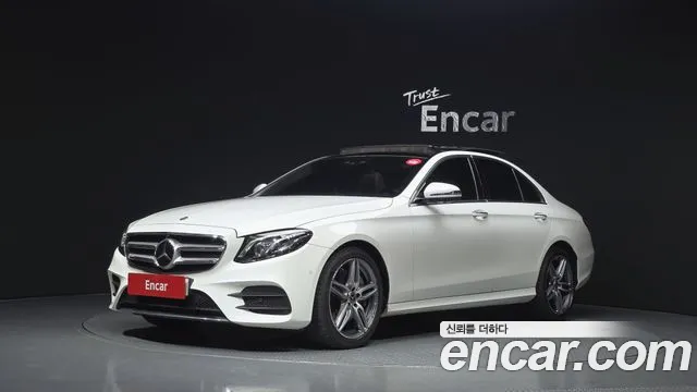 Mercedes-Benz E-Class 2020 — photo 1