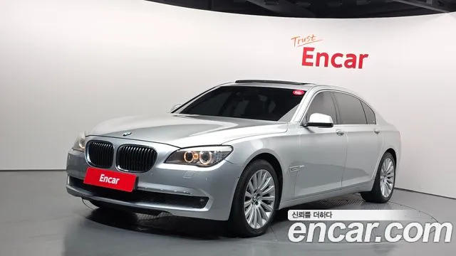 BMW 7-Series 2010 — photo 1
