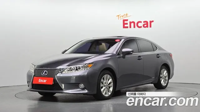Lexus ES 2013 — photo 1