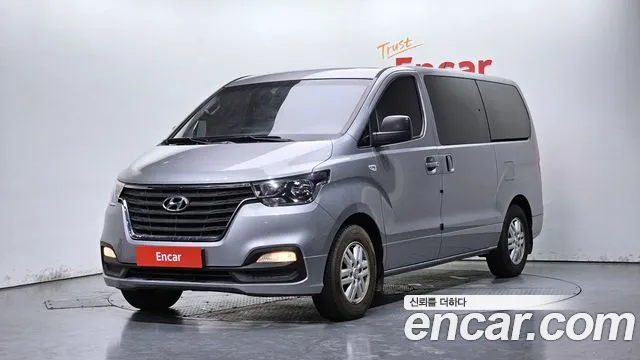Hyundai Starex 2019 — photo 1