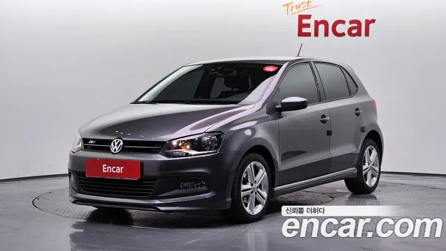 Volkswagen Polo 2014 — photo 1