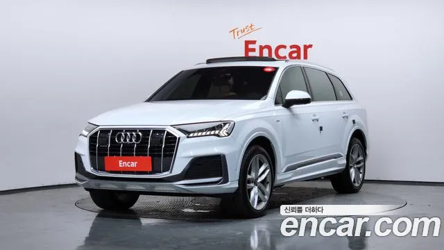 Audi Q7 2023 — photo 1
