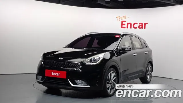 Kia Niro 2017 — photo 1