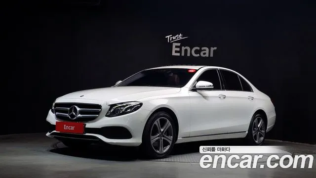 Mercedes-Benz E-Class 2019 — photo 1