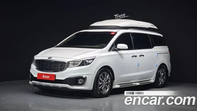 Kia Canival 2018 — photo 1