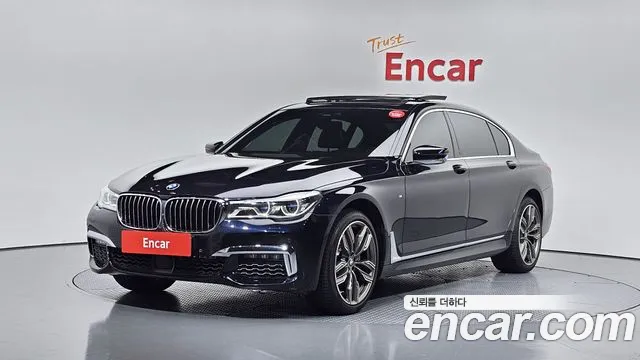 BMW 7-Series 2018 — photo 1