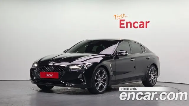 Genesis G70 2020 — photo 1