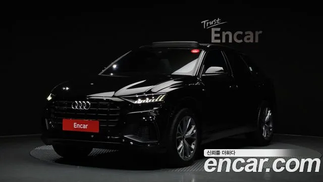 Audi Q8 2022 — photo 1
