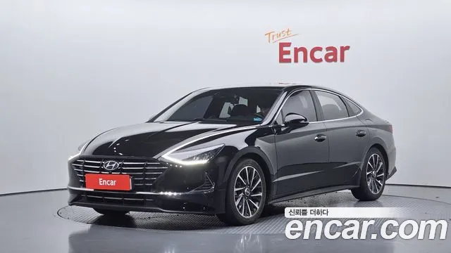 Hyundai Sonata 2022 — photo 1