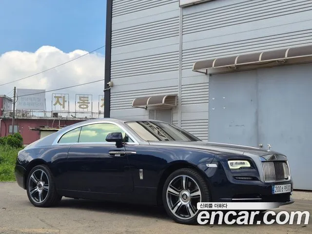 Rolls-Royce Wraith 2018 — photo 1