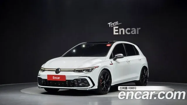 Volkswagen Golf 2023 — photo 1