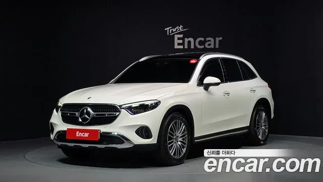 Mercedes-Benz GLC-Class 2025 — photo 1