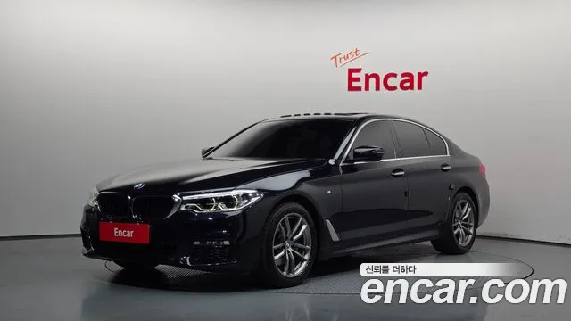BMW 5-Series 2018 — photo 1
