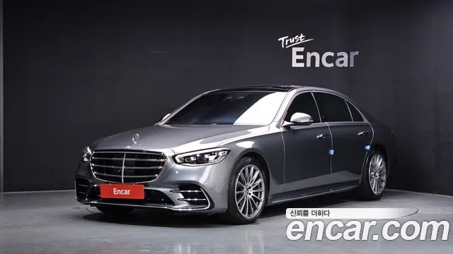 Mercedes-Benz S-Class 2022 — photo 1