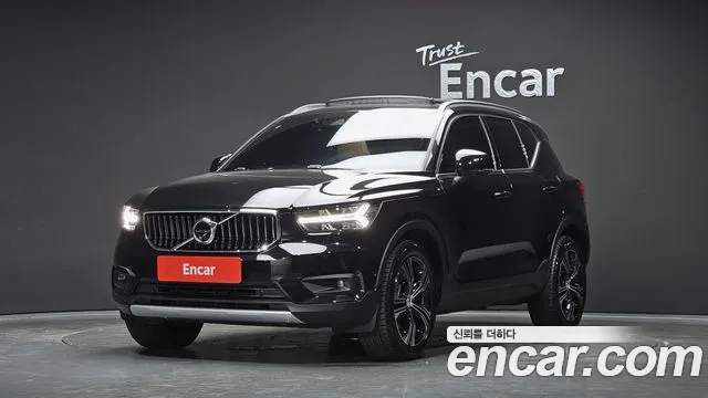 Volvo XC40 2019 — photo 1