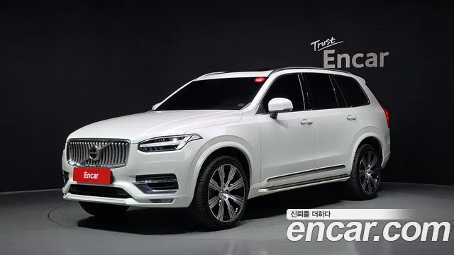 Volvo XC90 2021 — photo 1