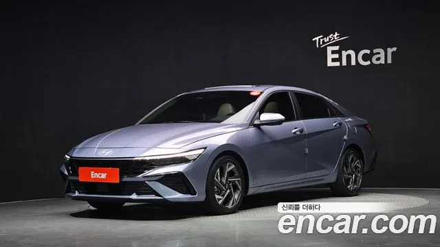 Hyundai AVANTE 2024 — photo 1