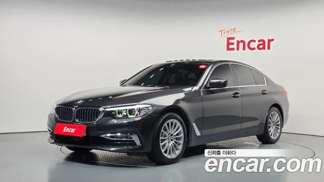BMW 5-Series 2020 — photo 1