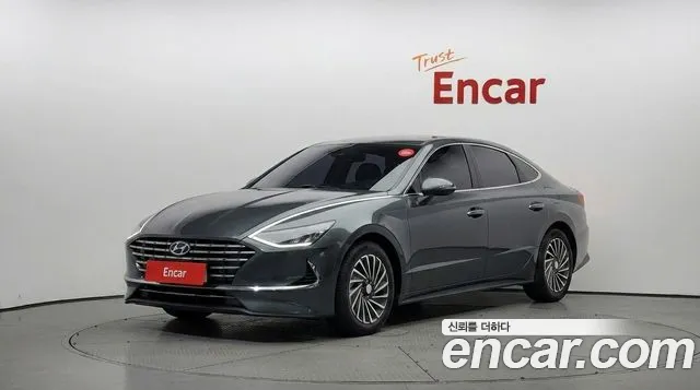 Sonata Hybrid (DN8)