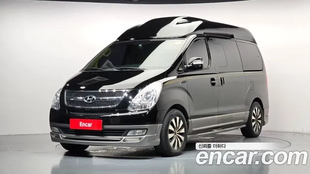 Hyundai Starex 2013 — photo 1