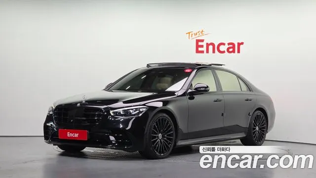 Mercedes-Benz S-Class 2023 — photo 1