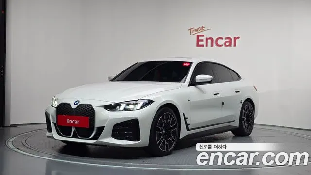 BMW i4 2025 — photo 1