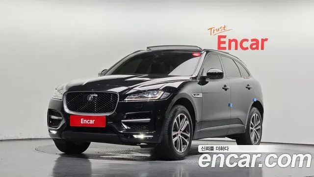 Jaguar F-PACE 2019 — photo 1