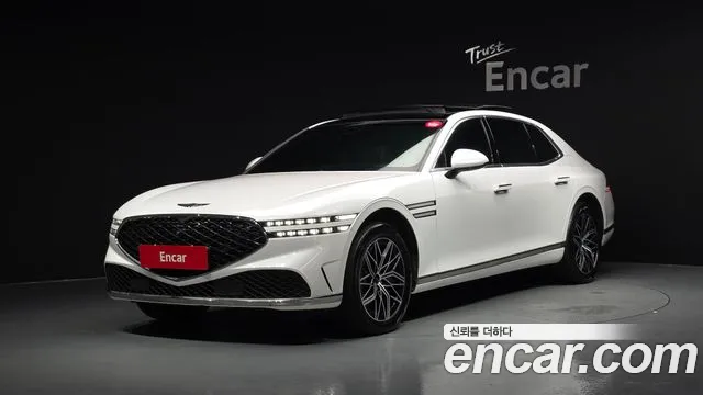 Genesis G90 2022 — photo 1