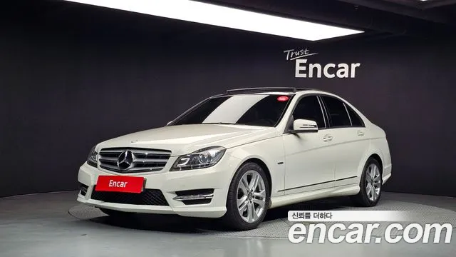 Mercedes-Benz C-Class 2012 — photo 1