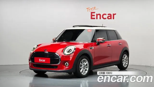 Mini Cooper 2020 — photo 1
