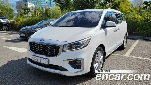 Kia Canival 2019 — photo 1