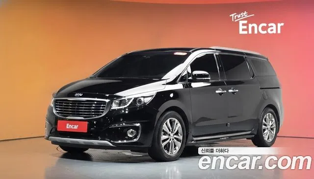 Kia Canival 2018 — photo 1