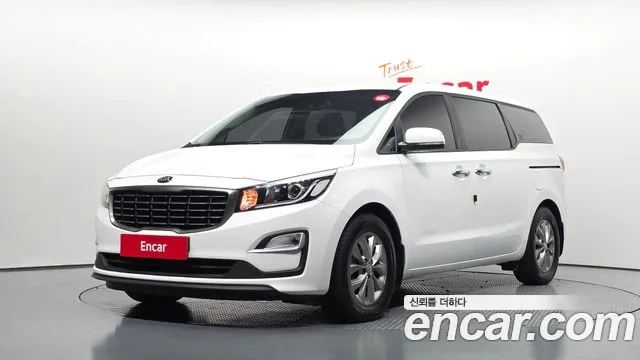 Kia Canival 2019 — photo 1