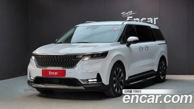 Kia Canival 2022 — photo 1
