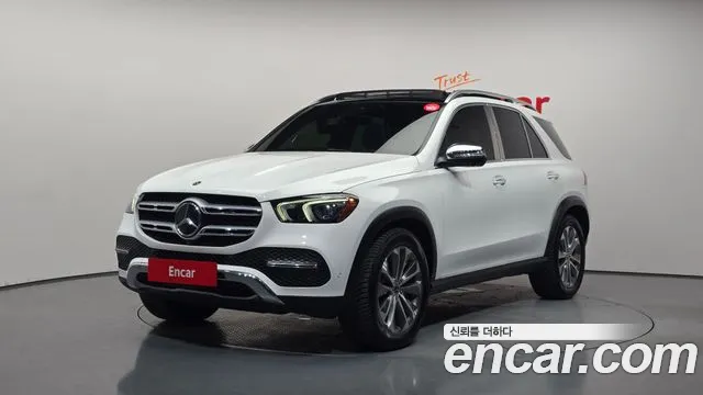 Mercedes-Benz GLE-Class 2021 — photo 1