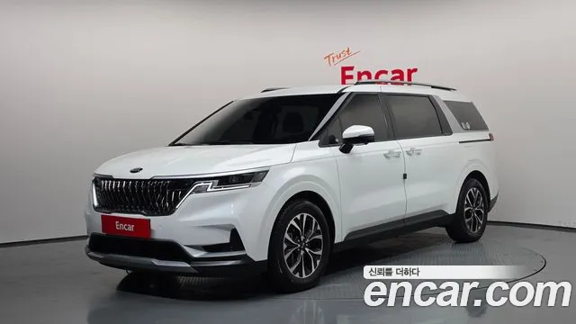 Kia Canival 2021 — photo 1