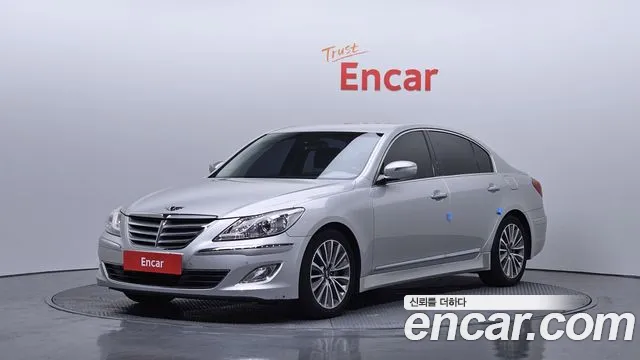 Hyundai Genesis 2013 — photo 1