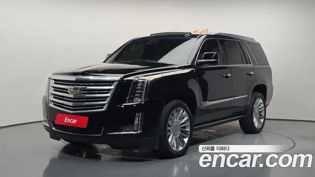 Cadillac Escalade 2019 — photo 1
