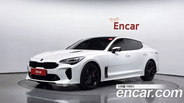Kia Stinger 2021 — photo 1