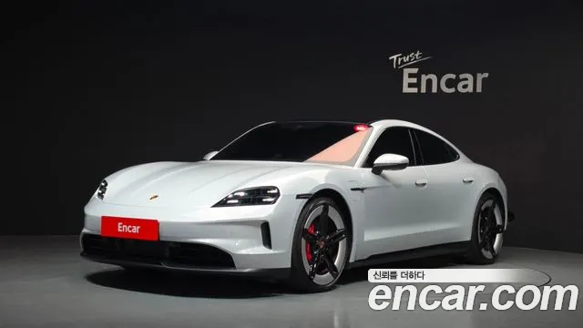 Porsche Taycan 2025 — photo 1