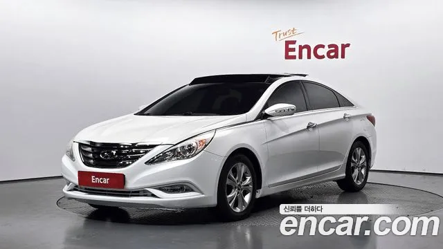 Hyundai Sonata 2010 — photo 1