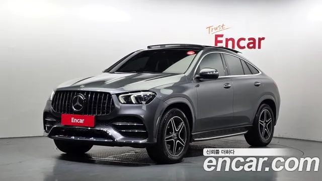 Mercedes-Benz GLE-Class 2021 — photo 1