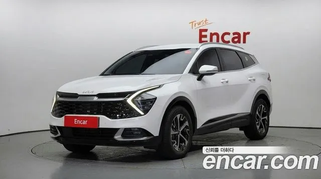 Kia Sportage 2023 — photo 1