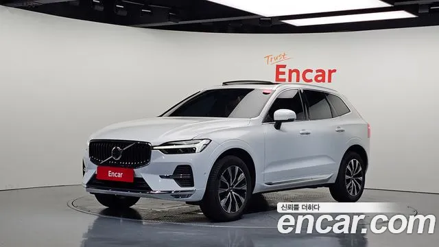 Volvo XC60 2025 — photo 1