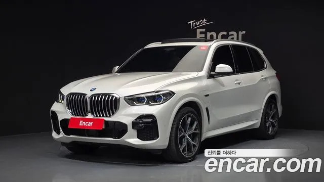 BMW X5 2022 — photo 1