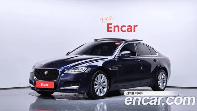 Jaguar XF 2017 — photo 1