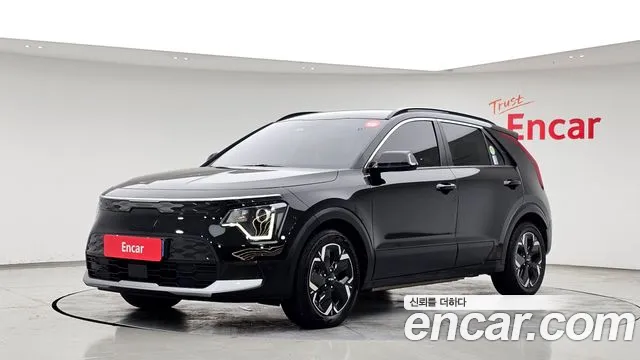 Kia Niro 2023 — photo 1