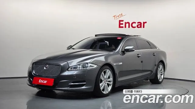 Jaguar XJ 2015 — photo 1
