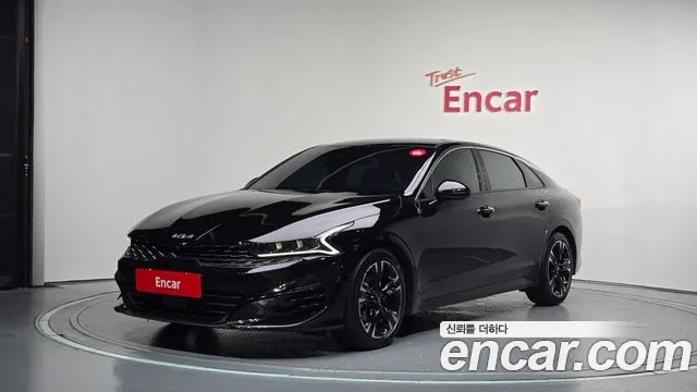 Kia K5 2023 — photo 1