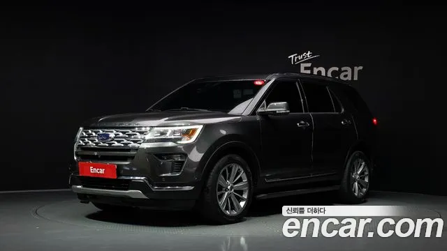Ford Explorer 2018 — photo 1